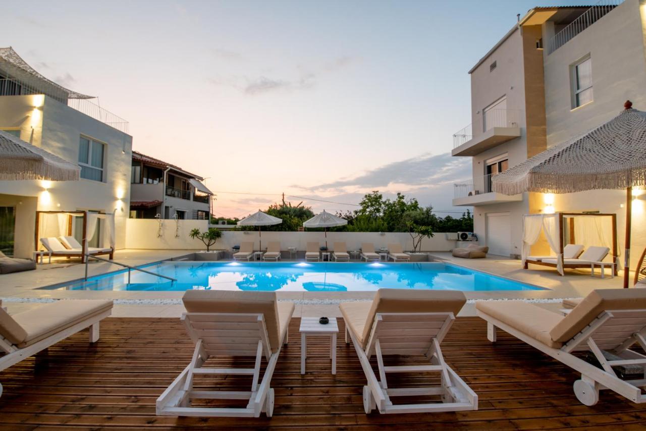 Ennea Suites-Light Suite Flámbouras エクステリア 写真